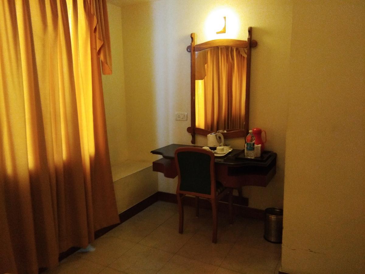 Hotel Pankaj 特里凡得琅 外观 照片