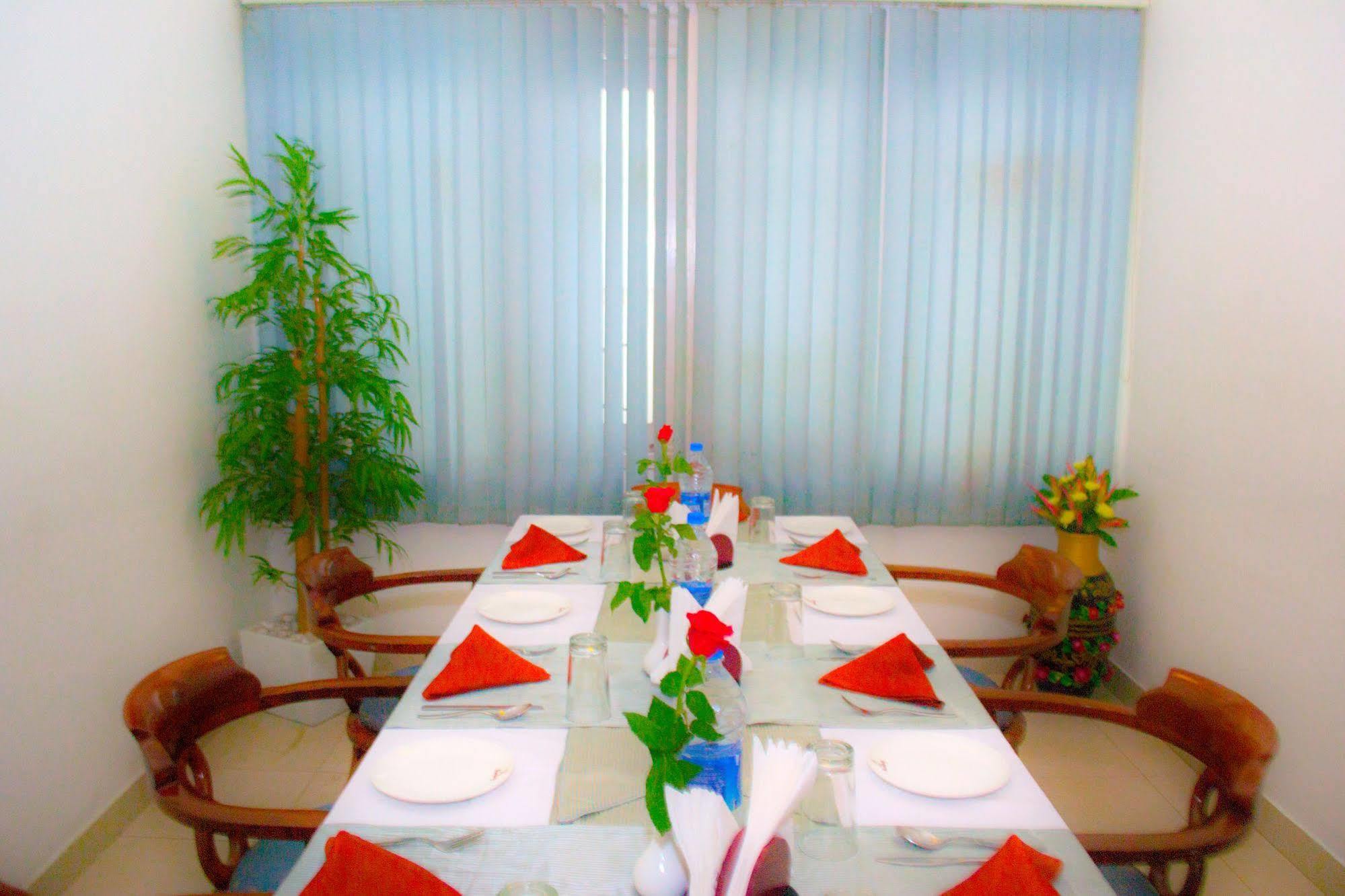 Hotel Pankaj 特里凡得琅 外观 照片