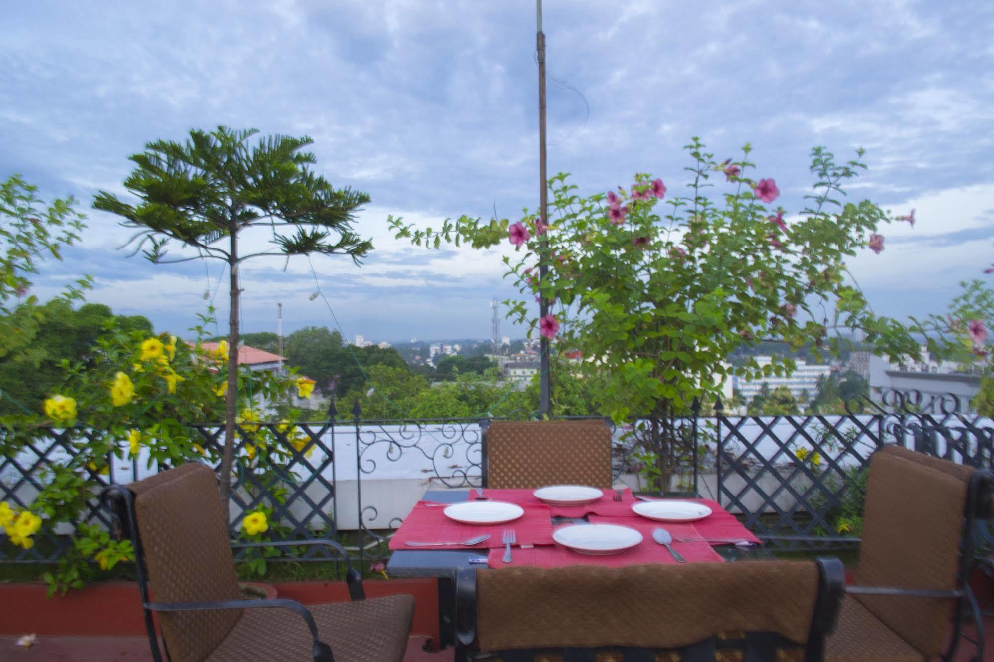 Hotel Pankaj 特里凡得琅 外观 照片